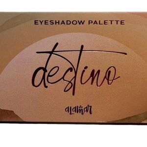 Alamar Vibrant Eyeshadow Palette